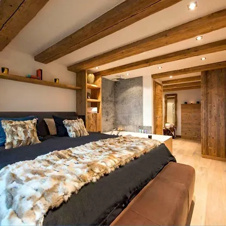 Apartment Flescaila Maison *